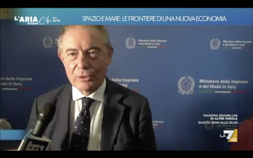 Space&Blue: il servizio de L'aria che tira su La7 2 copertina spaceblue la7 1 - Space&Blue: il servizio de L'aria che tira su La7