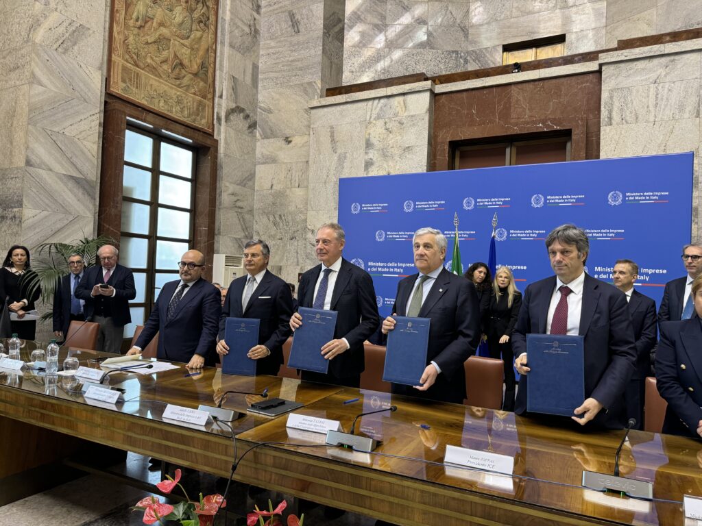 image00007 - Riunita la Cabina di Regia Mimit-Maeci: al centro un protocollo d'intesa per il coordinamento delle rispettive attività. L'economia dello spazio tra gli approfondimenti