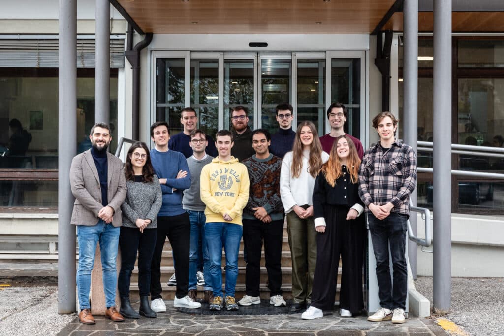 UniTrento Roberto Iuppa e gruppo studenti.