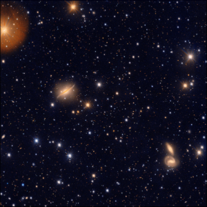 Tripudio di galassie in tre nuove immagini del Telescopio VST