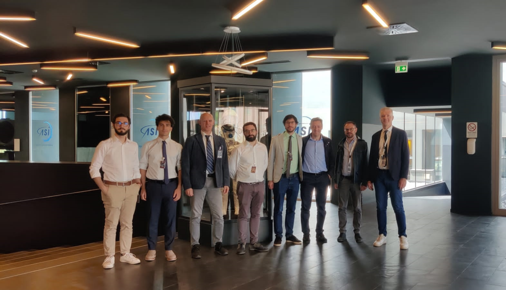 kick off foto - SELENE, il progetto che punta a studiare le tecniche per la produzione di energia sulla Luna
