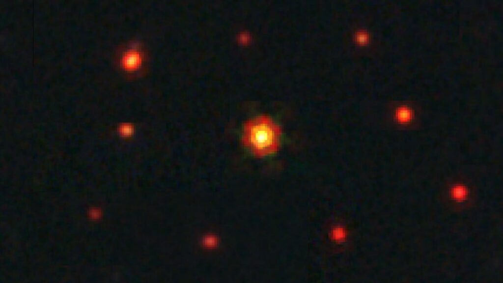 BiRD, raro little red dot scoperto da JWST: possibili indizi sull’origine dei buchi neri supermassicci 1 Big red dot