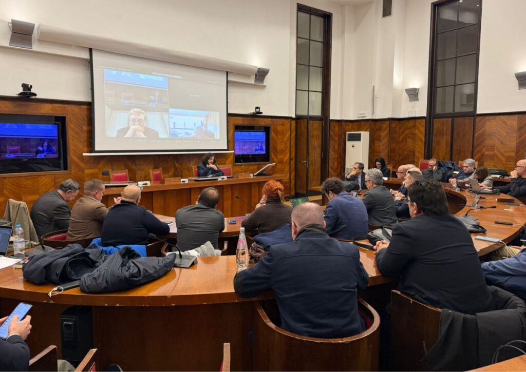 Catania, investimenti STM confermati. Urso: “Dalla BEI riscontro ottimo” 1 semiconduttori europei