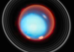 Webb ricostruisce in 3D l’atmosfera superiore di Urano