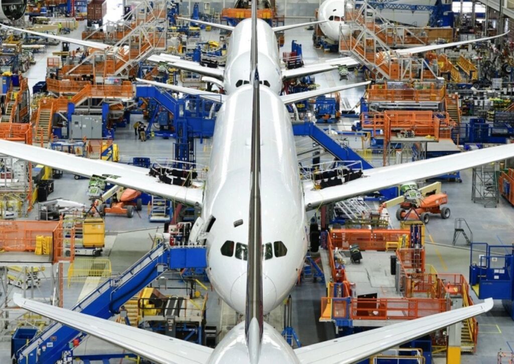 Boeing avvia installazione di antenna multiorbita su 737 e 787 1 Antenna multiorbita