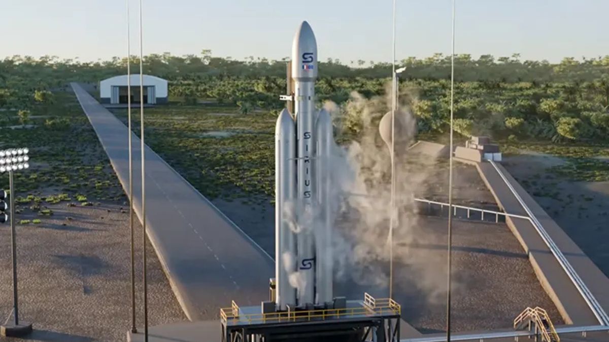 Render del lanciatore Sirius Space su una piattaforma di lancio a Kourou dopo la selezione del CNES per la struttura multiutente.