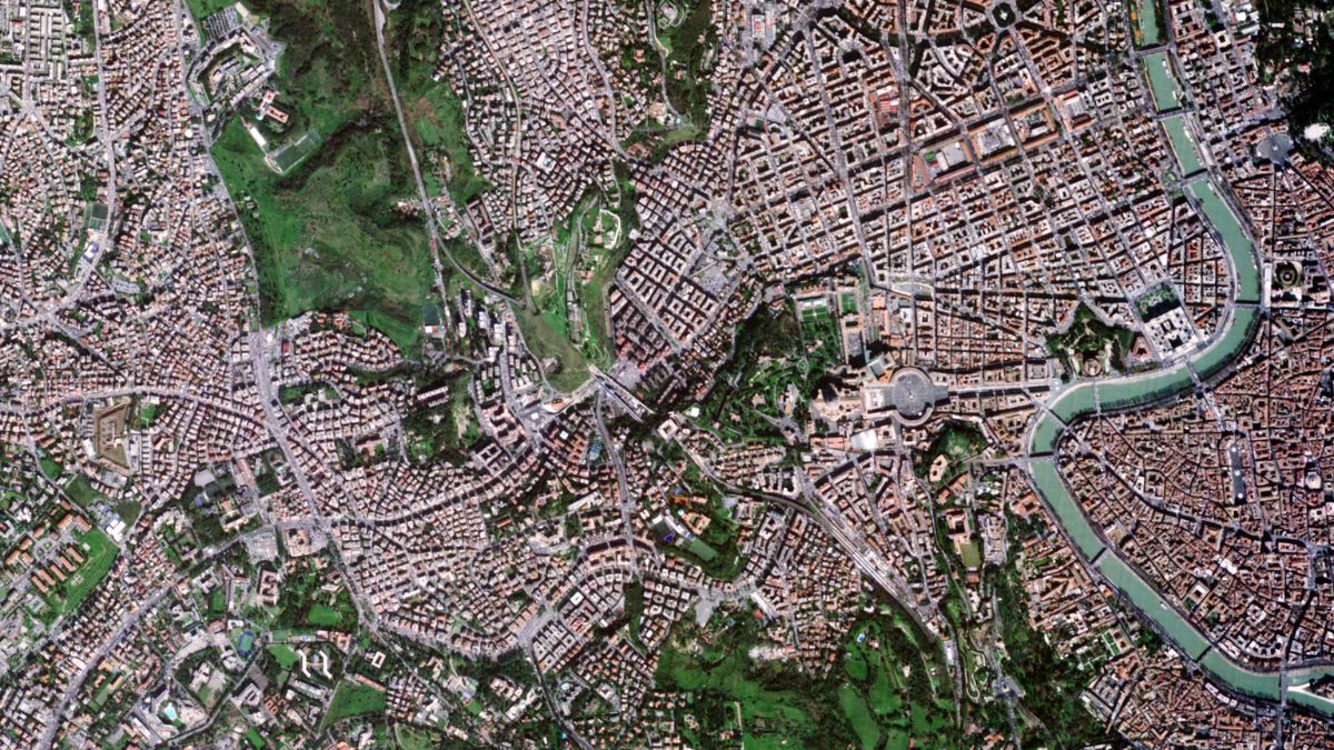 La prima immagine dallo spazio del Programma IRIDE acquisita dal satellite HEO Pathfinder mostra Roma con lo Stadio Olimpico, il fiume Tevere e la Basilica di San Pietro.