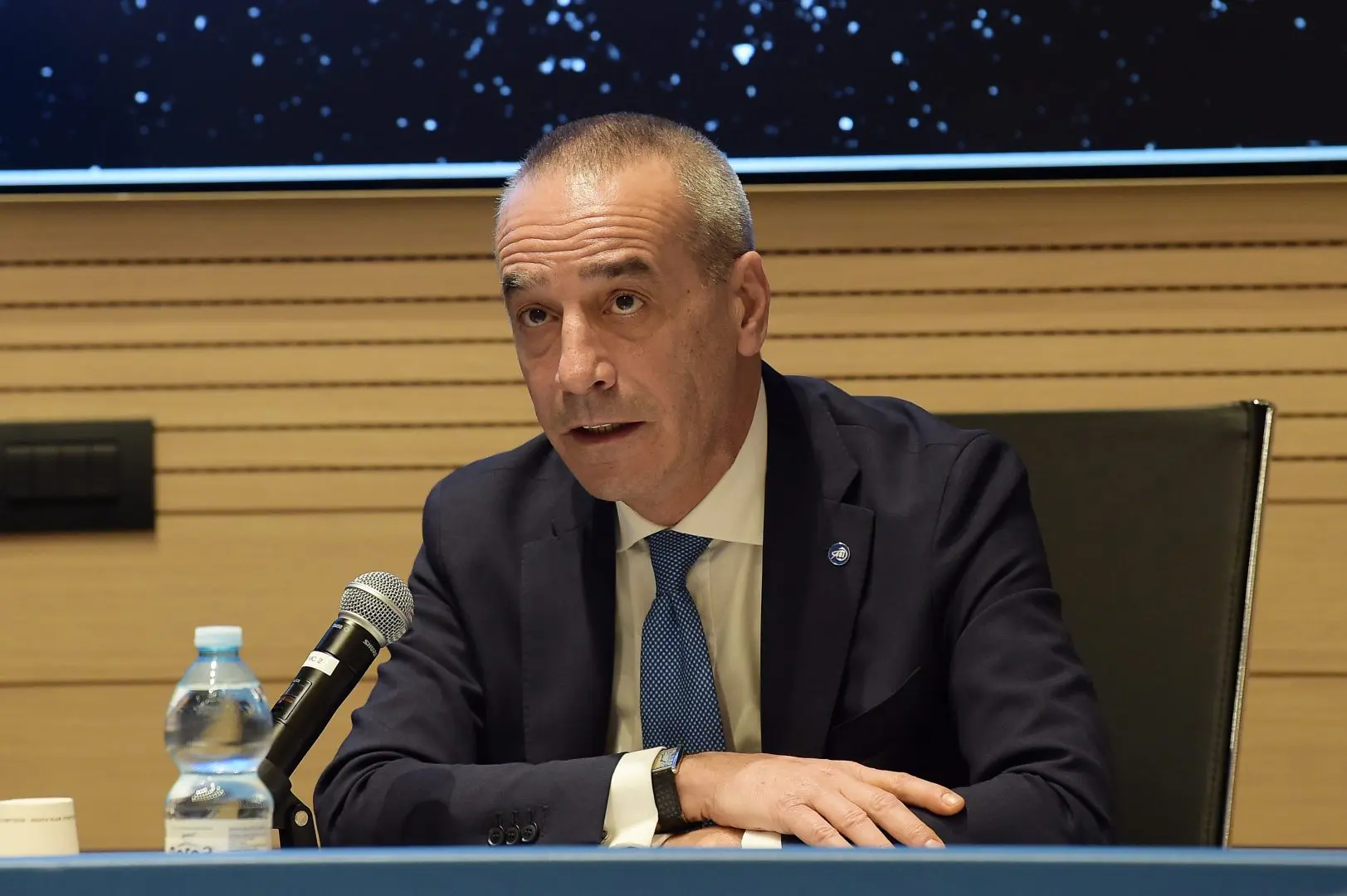 Teodoro Valente durante un intervento pubblico come presidente dell'Agenzia Spaziale Italiana.