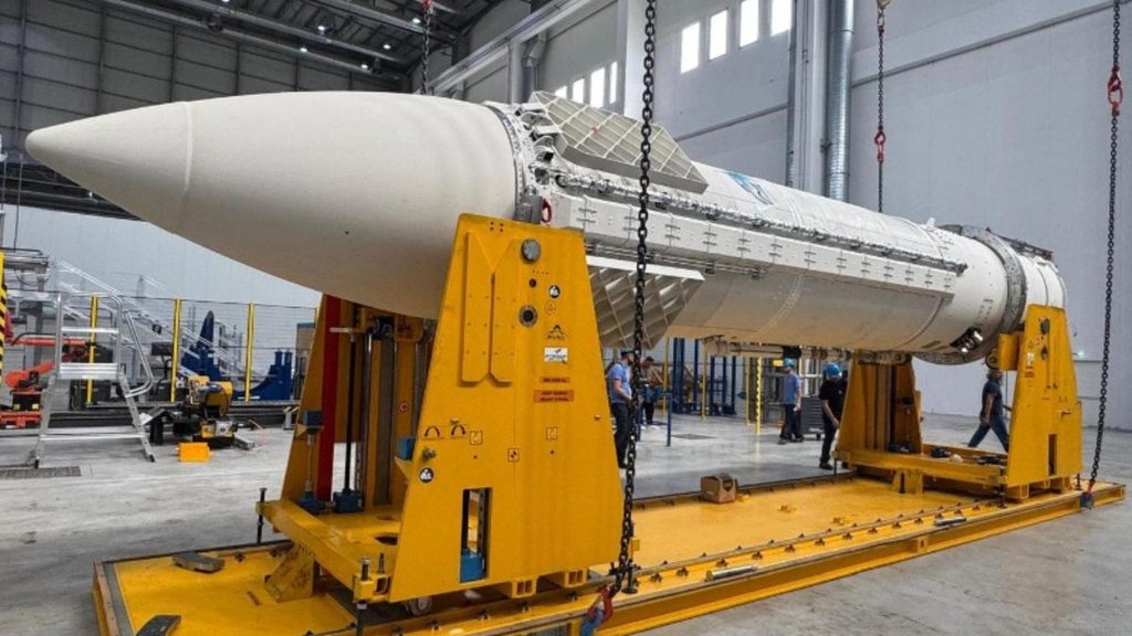 Avio completa l’integrazione di FD1: ora i test per le tecnologie del dopo Vega E 1 Dimostratore FD1 di Avio durante le attività di integrazione