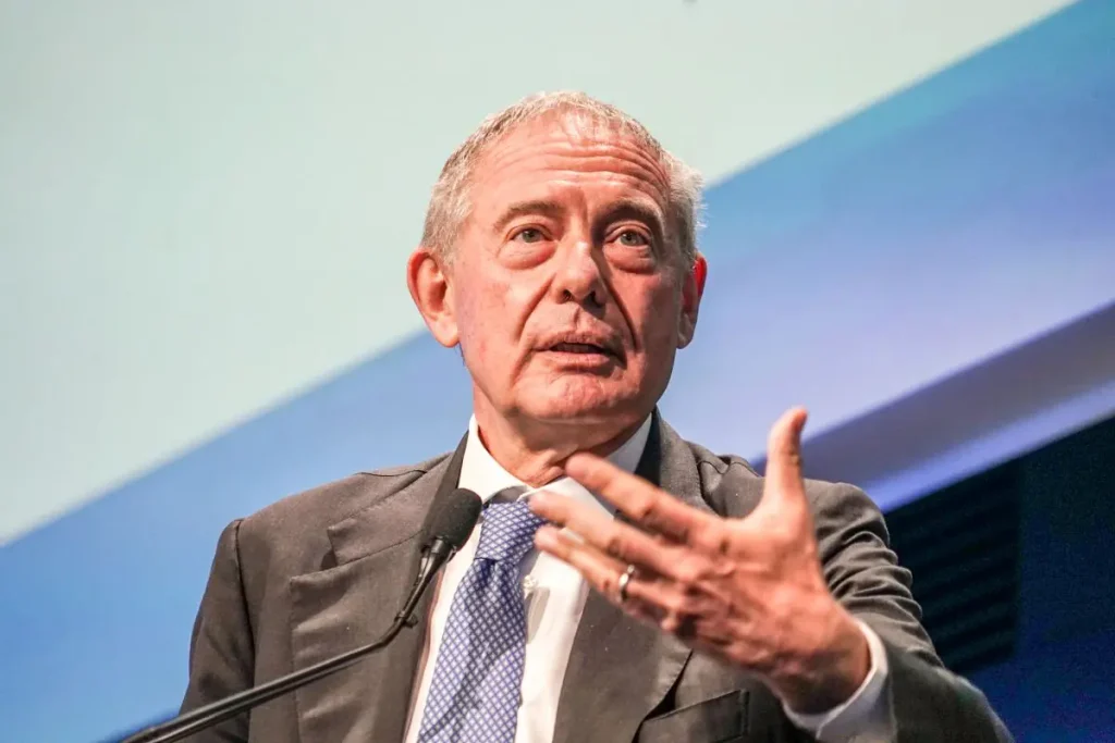 International Space Summit, Urso: l’Europa trasformi l’eccellenza spaziale in imprese competitive su scala globale 1 Adolfo Urso, ministro delegato alle politiche spaziali, sul tema della space economy