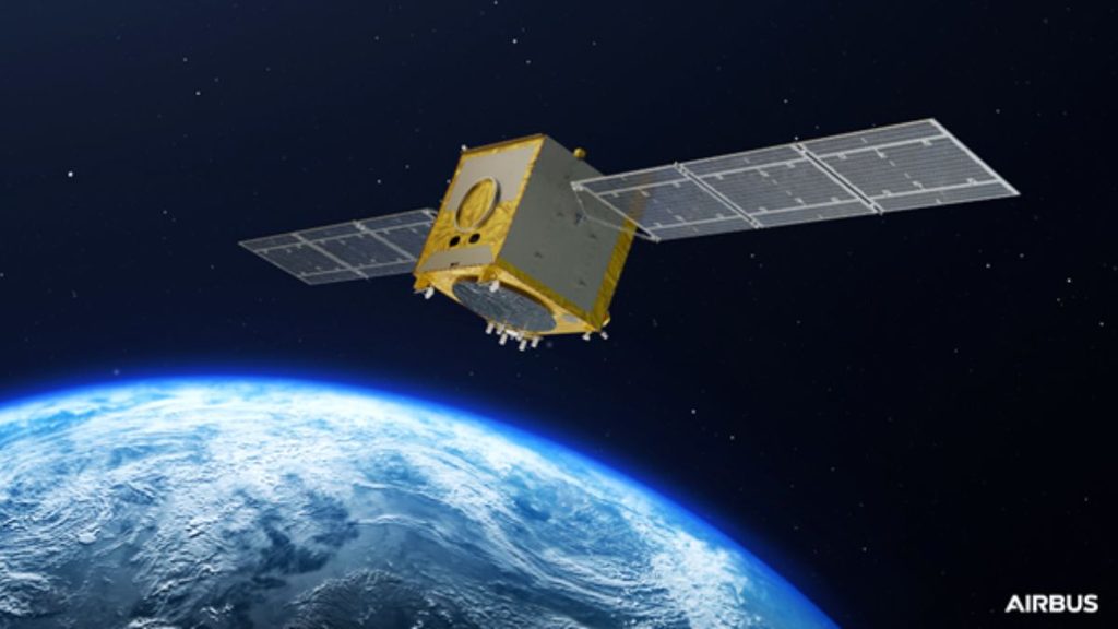 Galileo, Airbus costruirà altri due satelliti di seconda generazione 1 Illustrazione Airbus di un satellite Galileo con pannelli solari dispiegati sopra la Terra