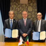 Italia e Giappone firmano una dichiarazione di intenti per un partenariato strategico sullo spazio 7 Italia e Giappone firmano una dichiarazione di intenti per un partenariato strategico sullo spazio