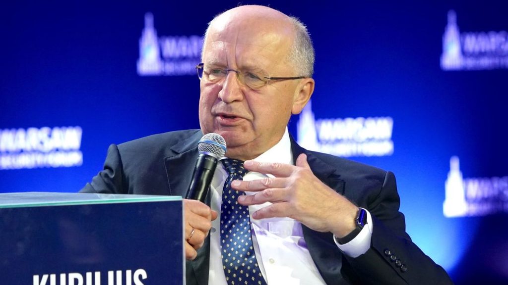 Warsaw Security Forum, Kubilius rilancia i programmi UE per la difesa: spazio tra i progetti strategici 1 Andrius Kubilius interviene al Warsaw Security Forum sui programmi UE per la difesa europea e industria spaziale
