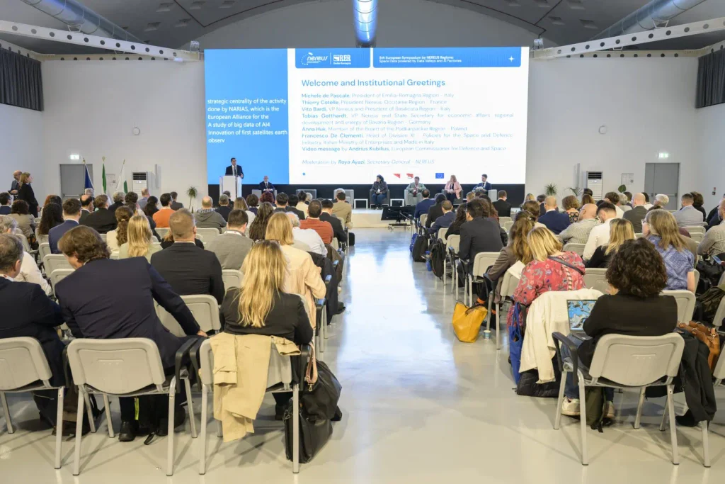 Bologna capitale europea con Nereus, i leader dello spazio a confronto 1 Sala conferenze con relatori e partecipanti al Simposio europeo Nereus a Bologna.